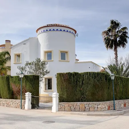 Detached Eagle With 3 Bedrooms فيلة