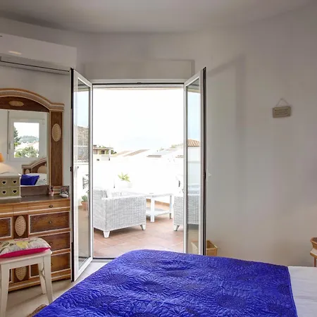 Detached Eagle With 3 Bedrooms Muntanya la Sella