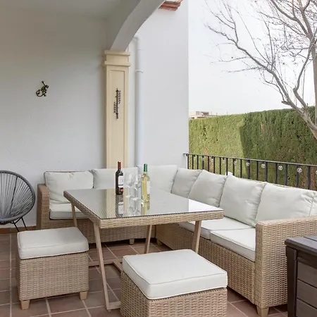 Detached Eagle With 3 Bedrooms فيلة *